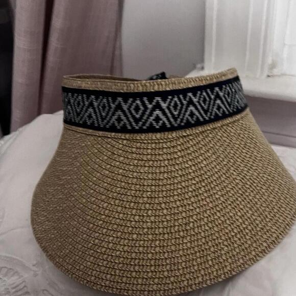 Sea & Grass Visor Hat Navy And White Diamond Pattern Ribbon Soft Paper Straw - Picture 2 of 9